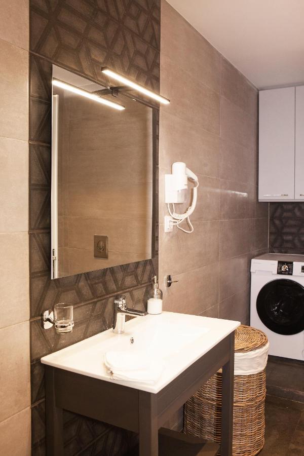 Central Comfy Modern Flat 2 Bedrooms 2 Bathrooms Atena Exterior foto