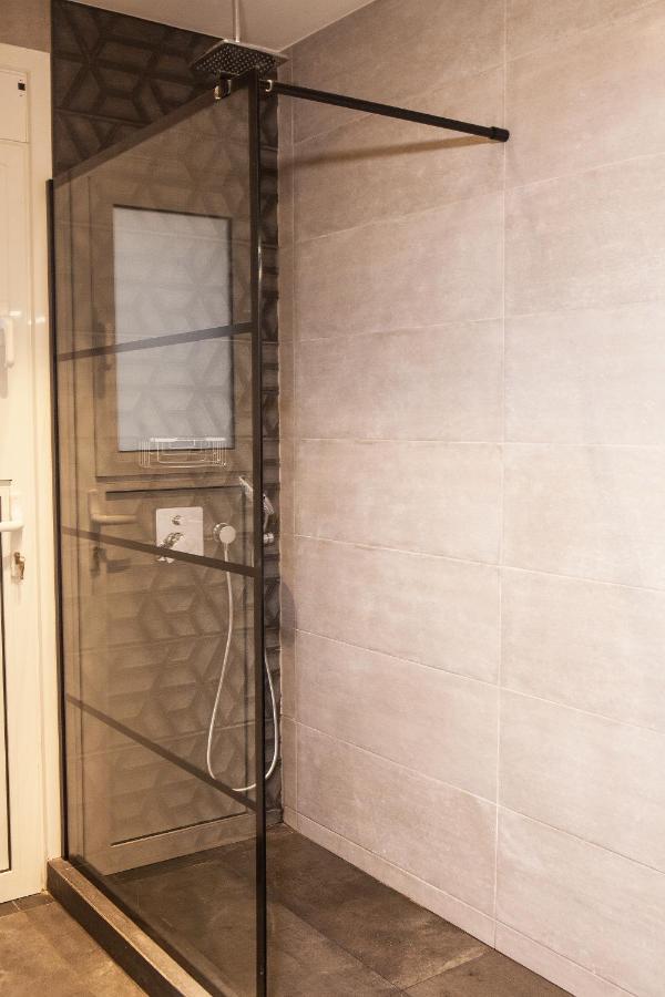 Central Comfy Modern Flat 2 Bedrooms 2 Bathrooms Atena Exterior foto